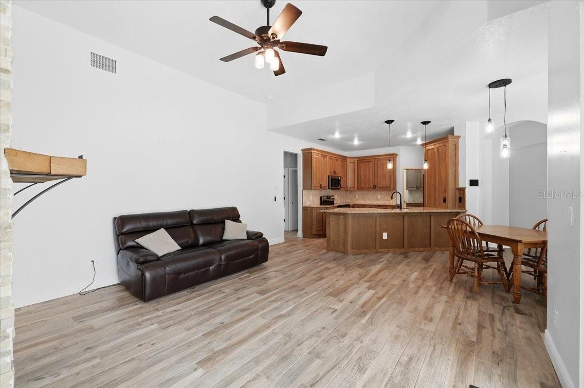 BLOOMINGDALE SEC CC PH - Residential