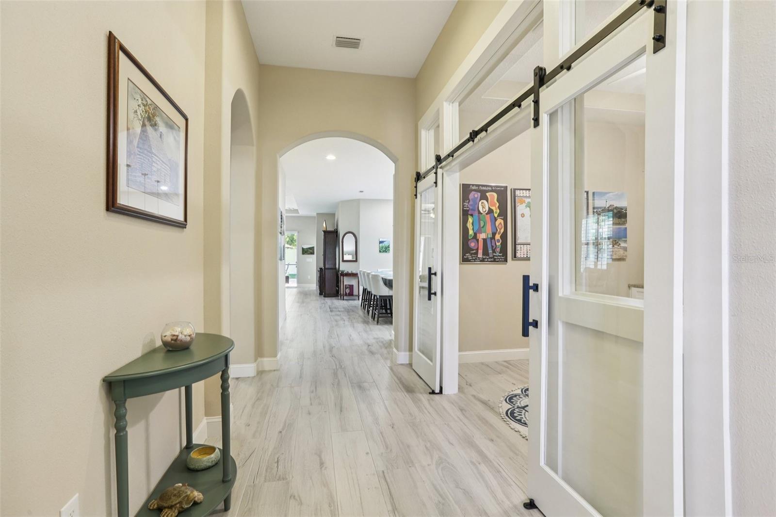 2916 DEVONOAK BOULEVARD