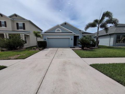 Photo of 4735 Rolling Green Drive, Wesley Chapel, FL 33543 (MLS # TB8424583)