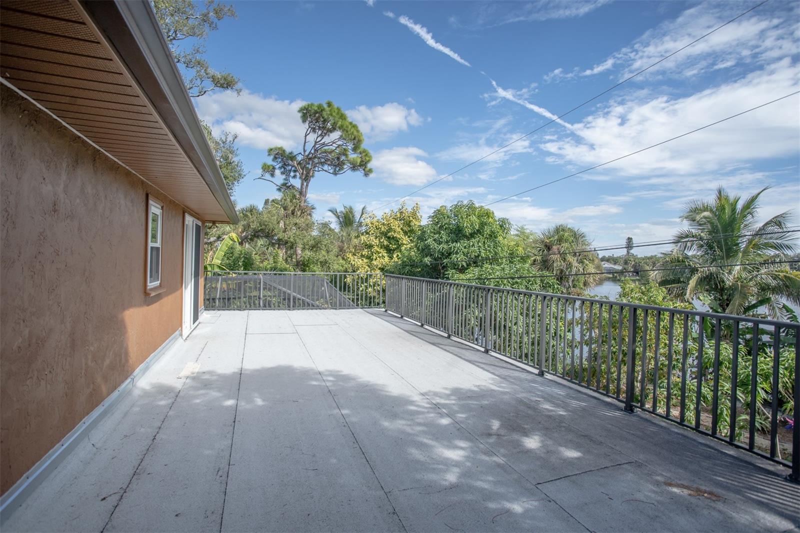 SOUTH VENICE - Residential