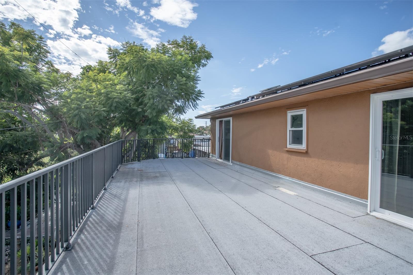 SOUTH VENICE - Residential