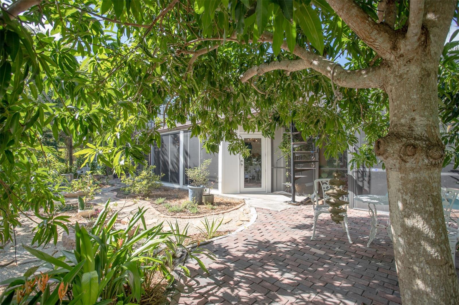 SOUTH VENICE - Residential