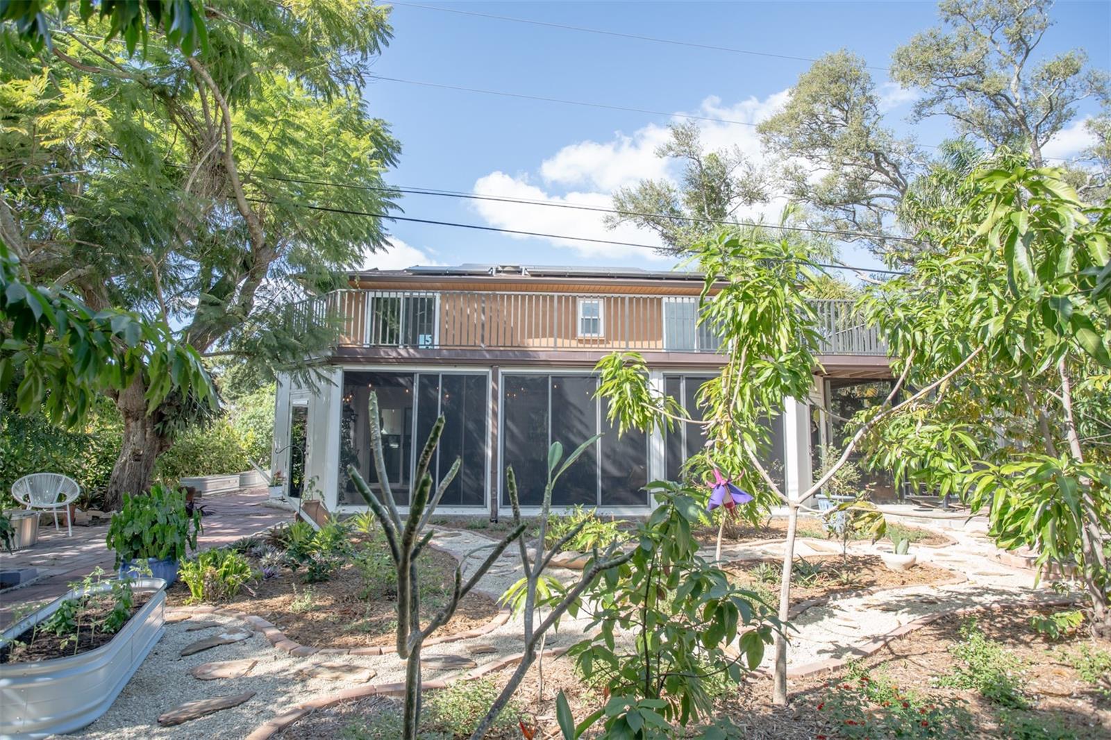 SOUTH VENICE - Residential