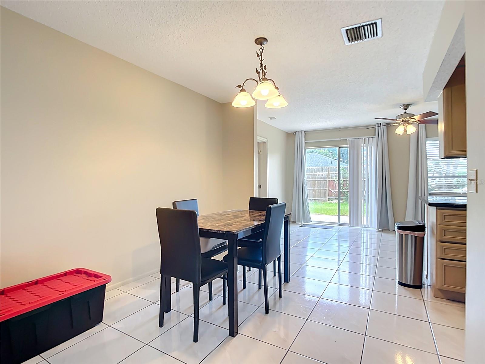 SOUTH VENICE - Residential