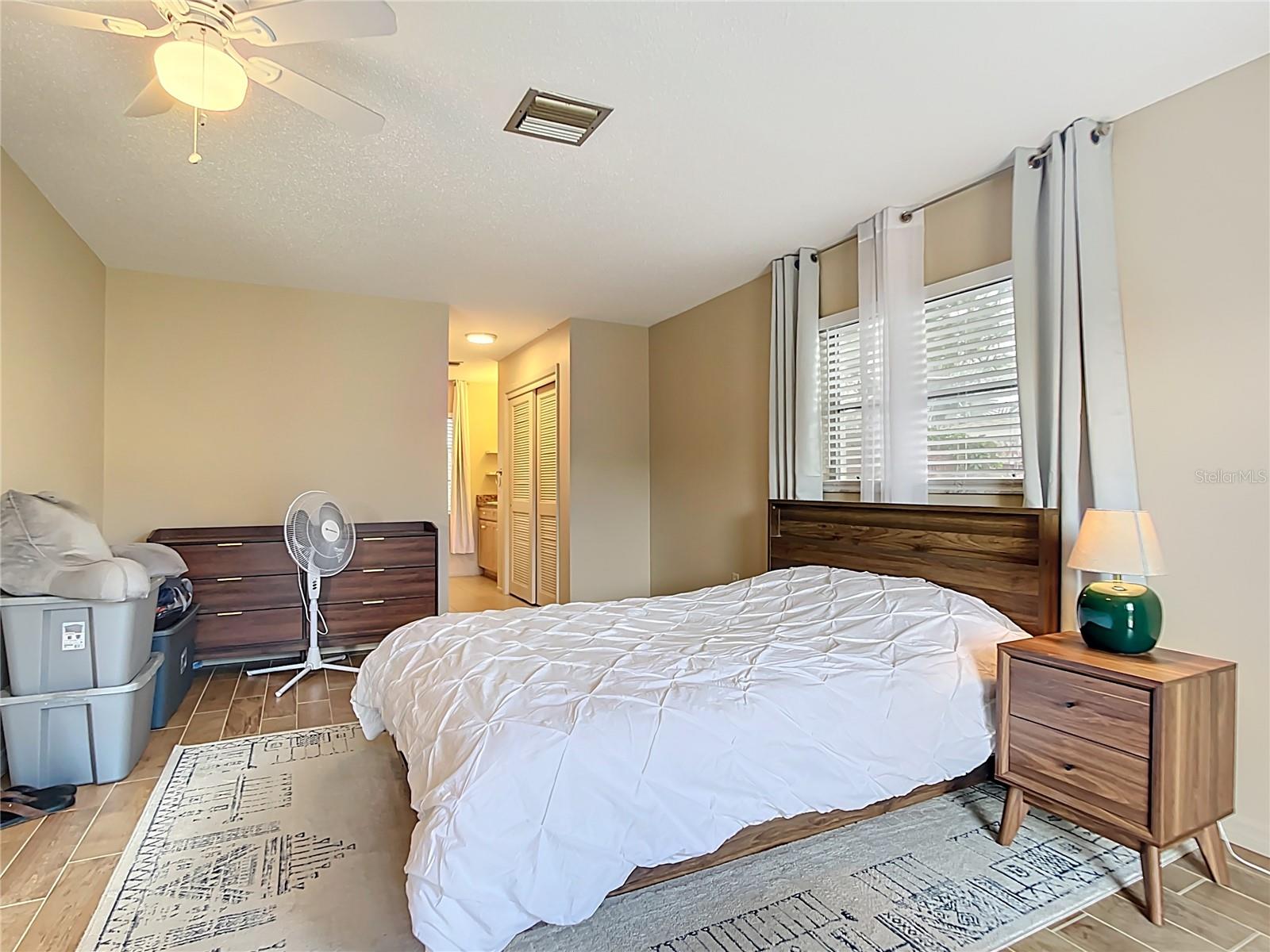 SOUTH VENICE - Residential