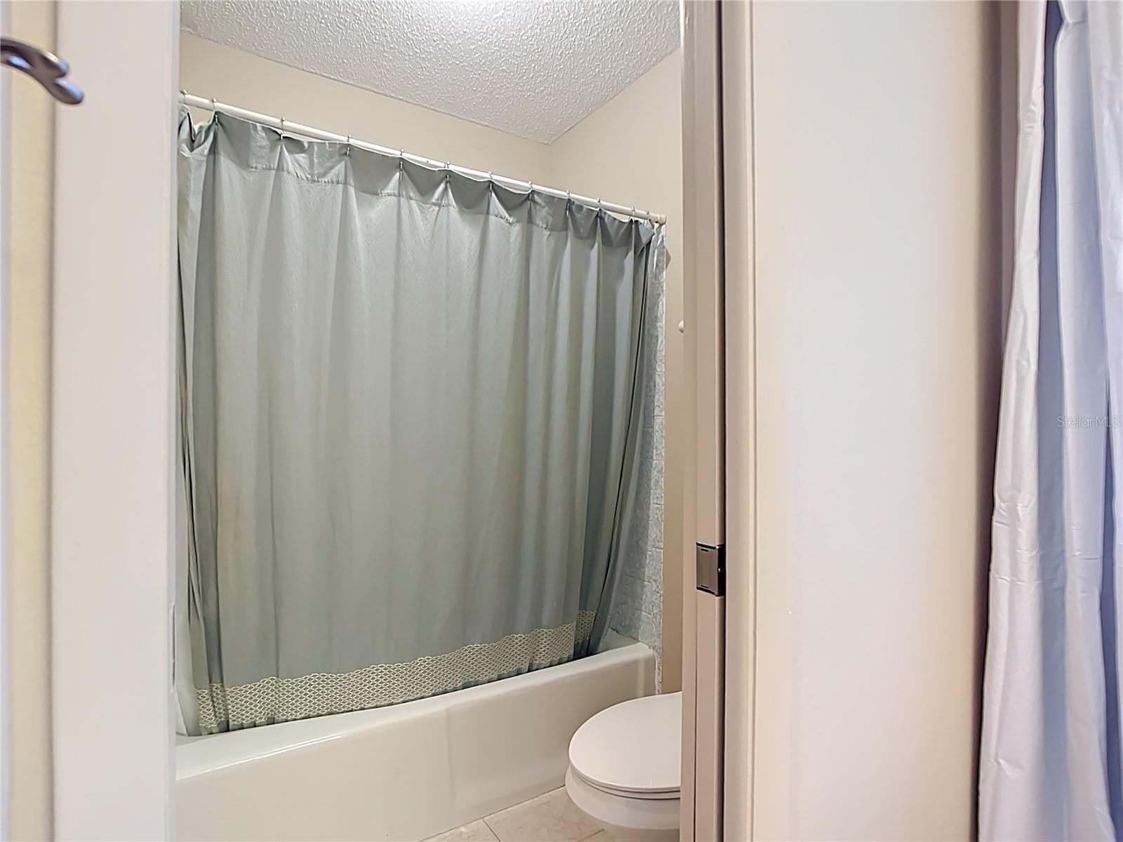 SOUTH VENICE - Residential