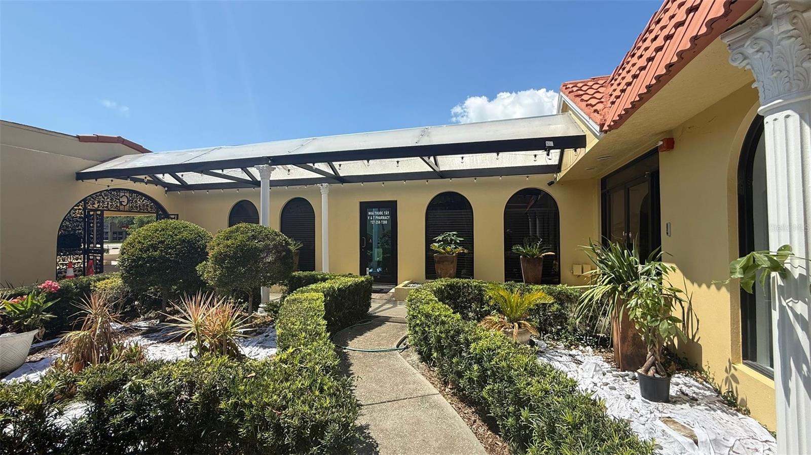 PINELLAS FARMS - Commercial Sale