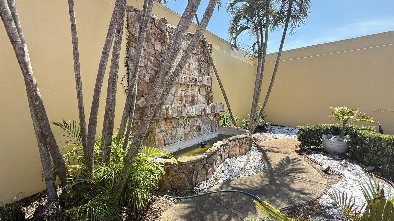 PINELLAS FARMS - Commercial Sale