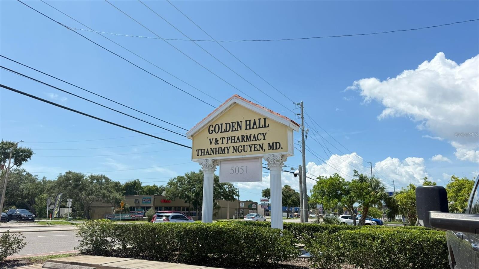 Prime Location on the busiest street in St. Petersburg. Great visibility and easy access to major highways. Office is surrounded with well-established businesses and hotels. Building currently has 2 long terms medical offices. The hall just finished total renovation and is ready for rent to wedding, engagement or private events.
