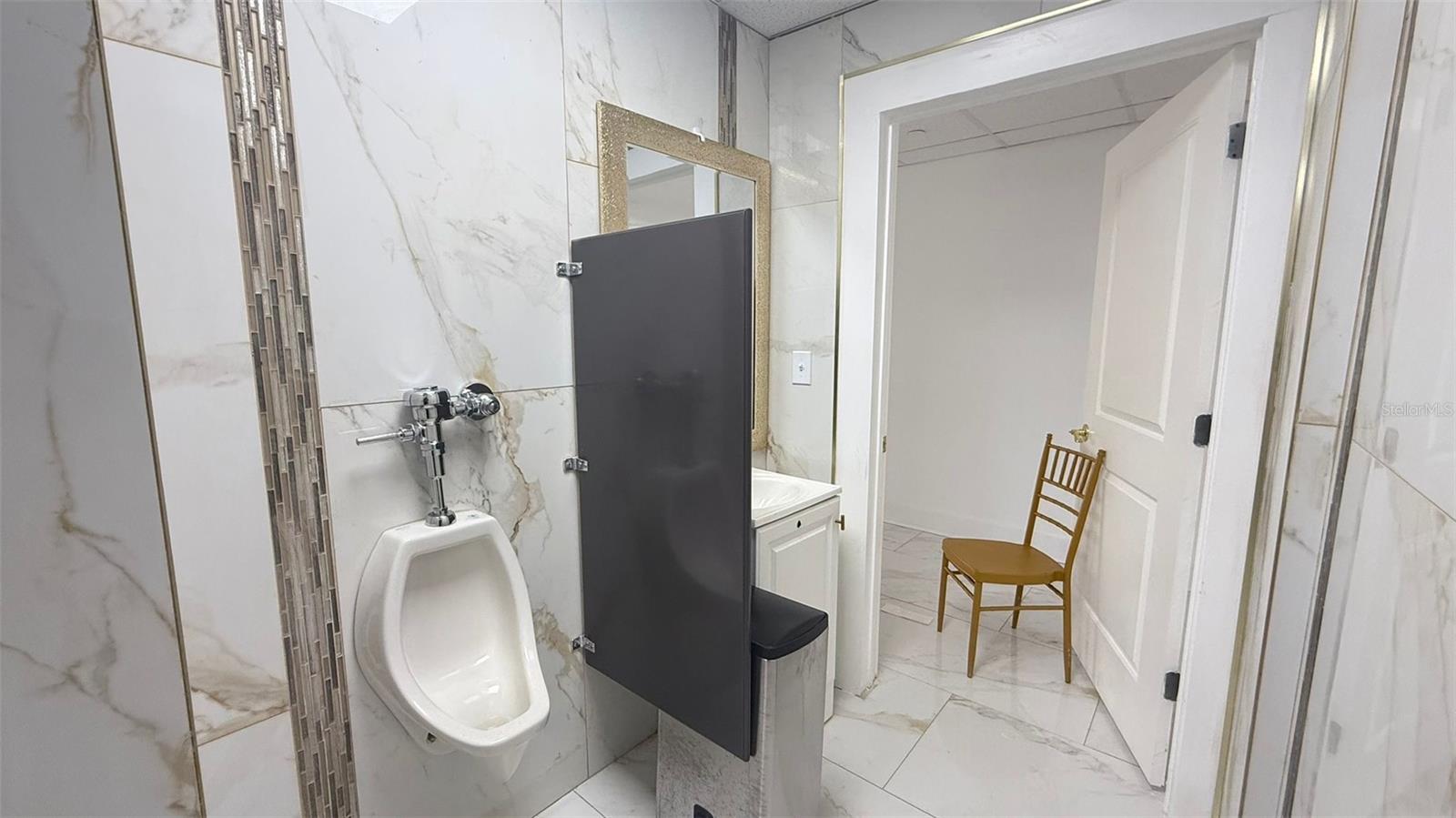 PINELLAS FARMS - Commercial Sale