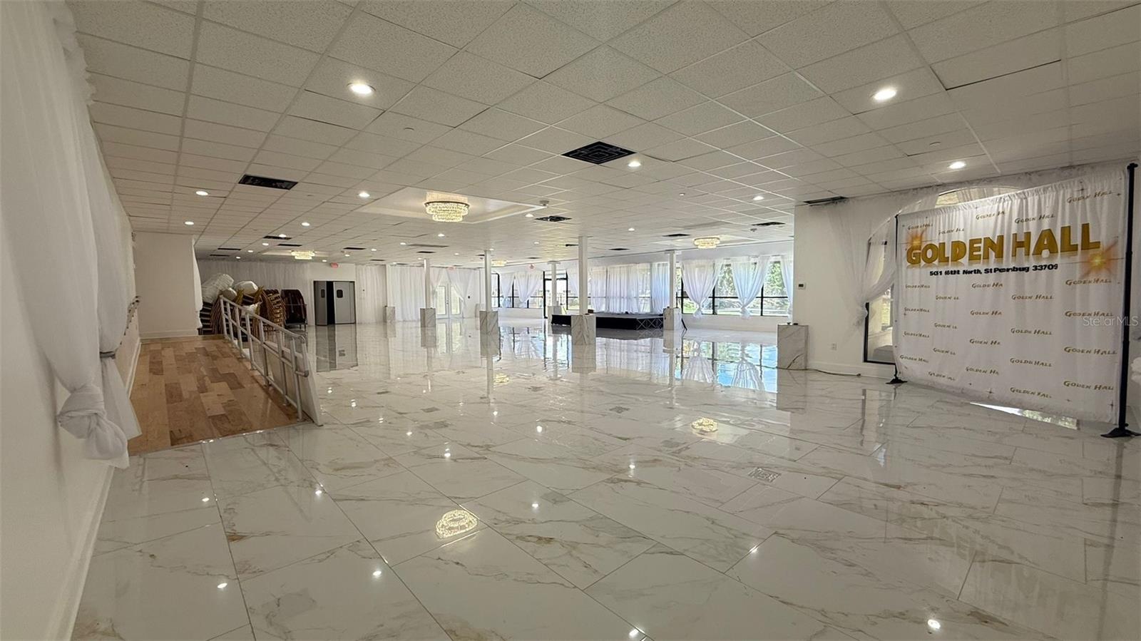 PINELLAS FARMS - Commercial Sale