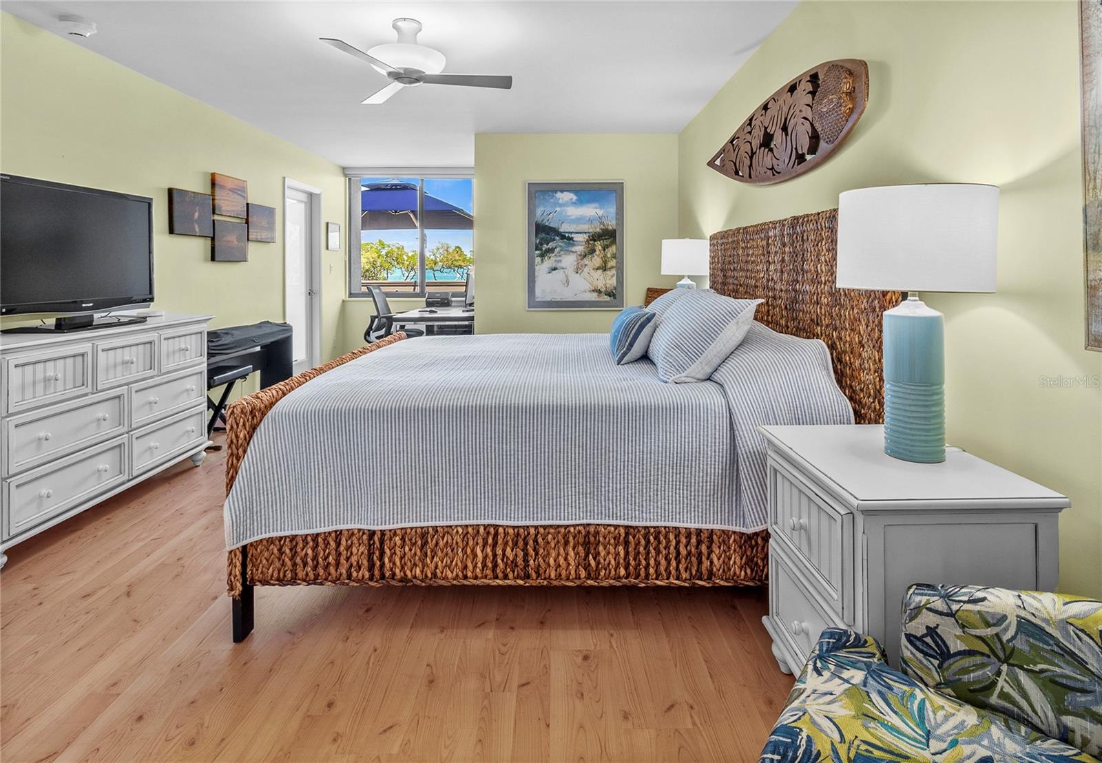 BAYPORT BCH & TEN PH E - Residential Lease