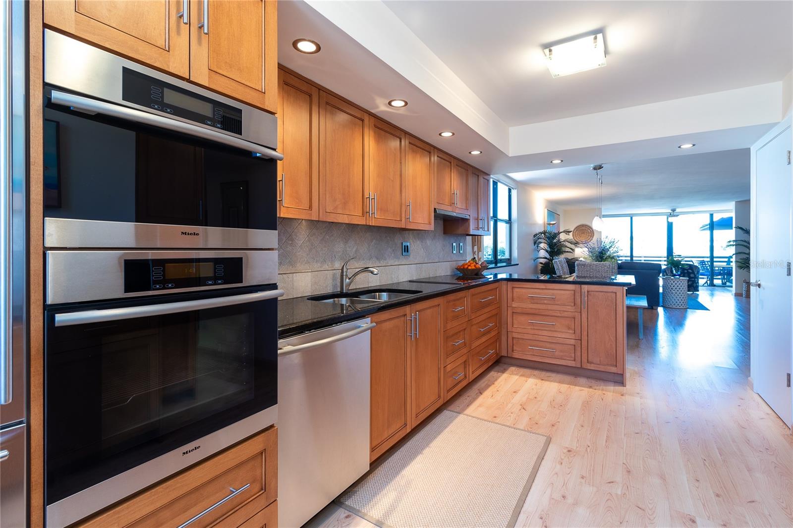 BAYPORT BCH & TEN PH E - Residential Lease