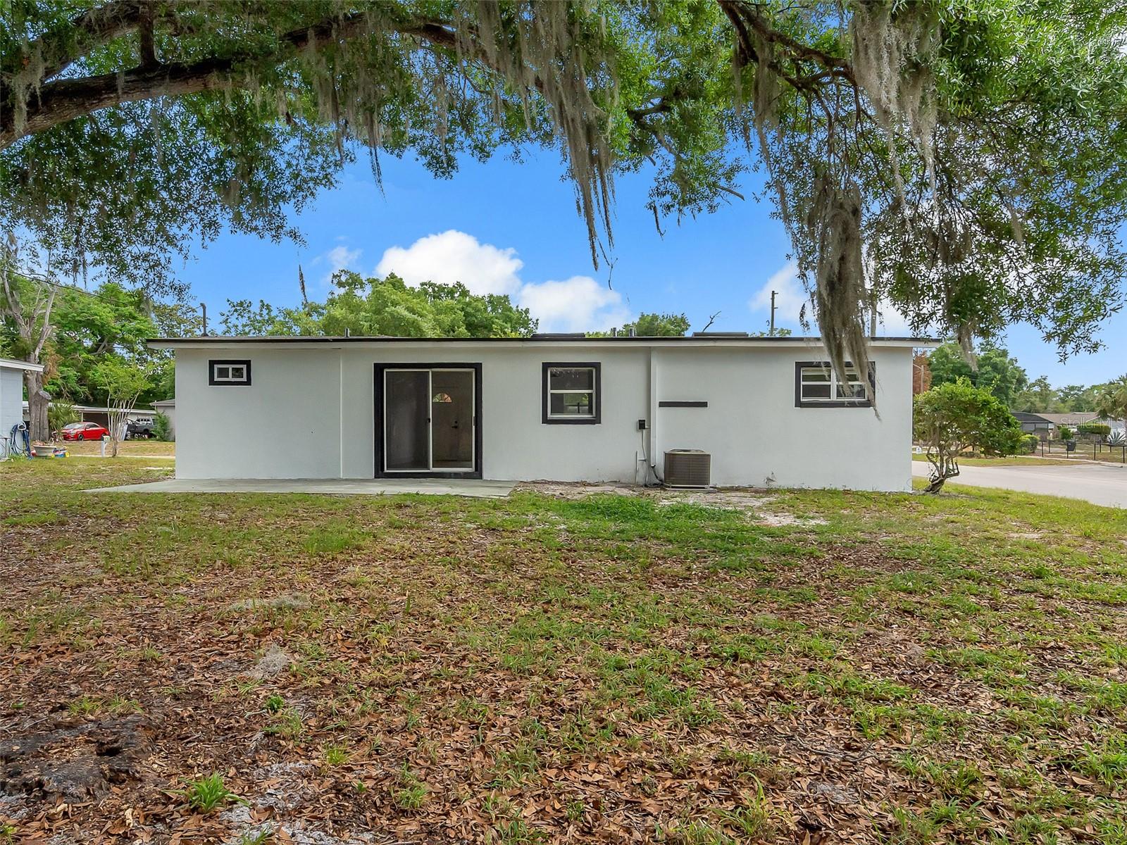 PEACH LAKE MANOR - Residential