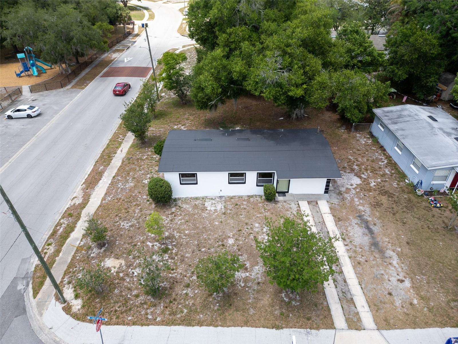 PEACH LAKE MANOR - Residential