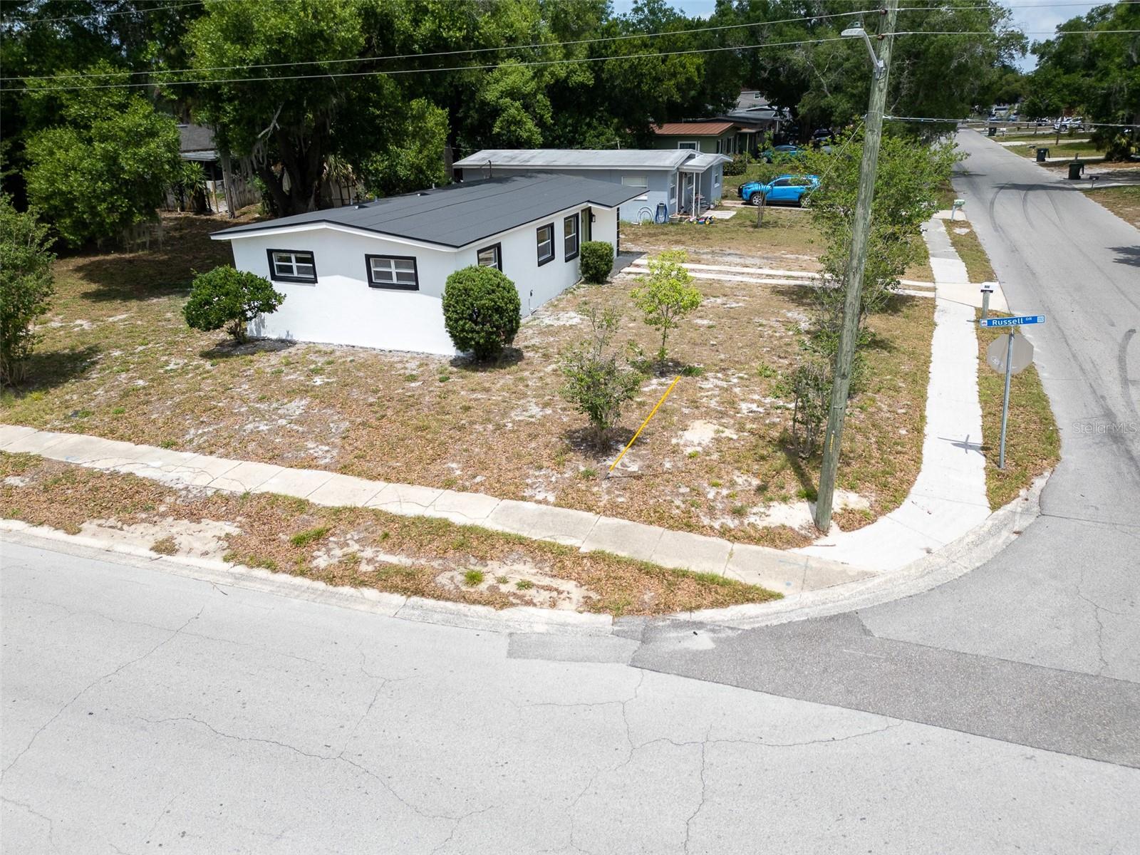 PEACH LAKE MANOR - Residential