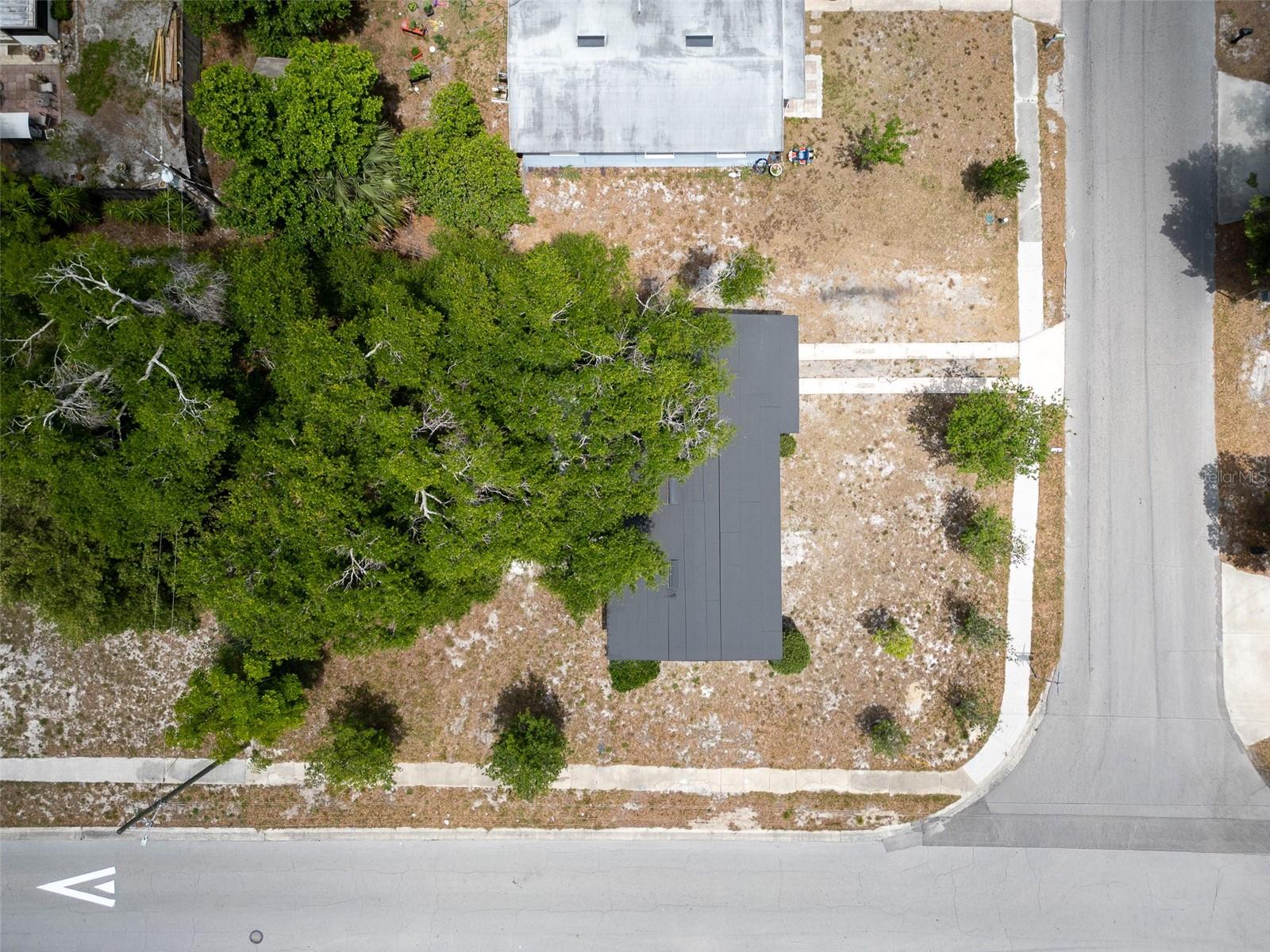 PEACH LAKE MANOR - Residential