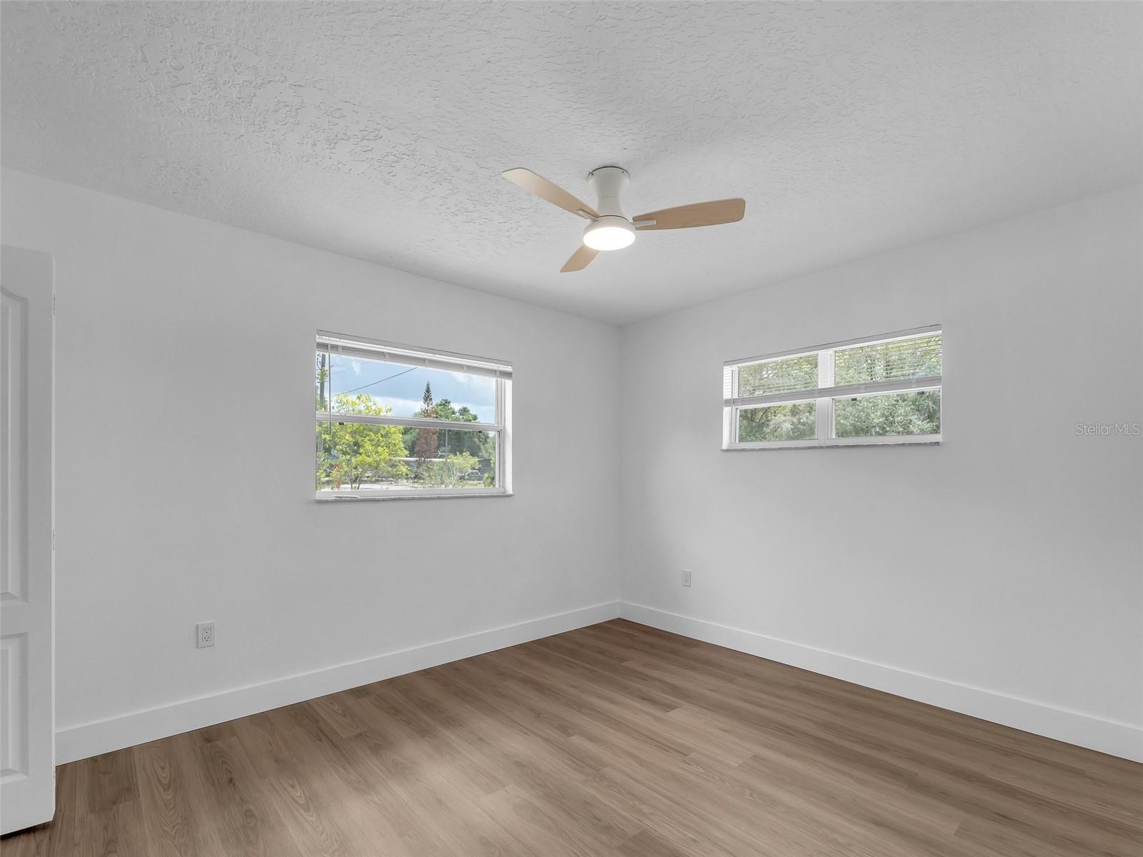 PEACH LAKE MANOR - Residential