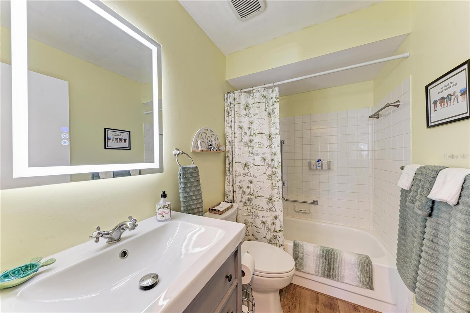 BAYSHORE VILLAGE I - Residential