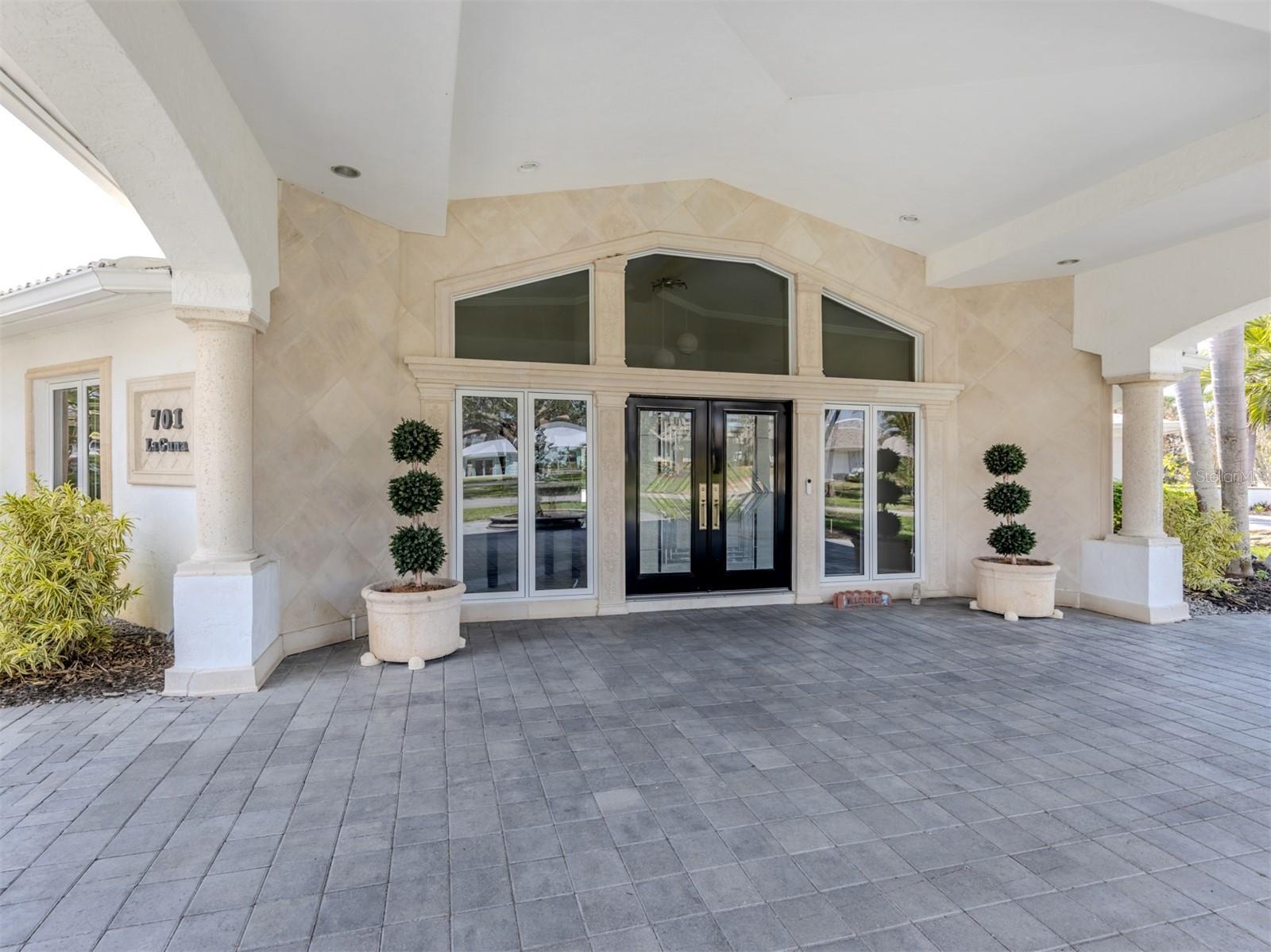 701 LAGUNA DRIVE