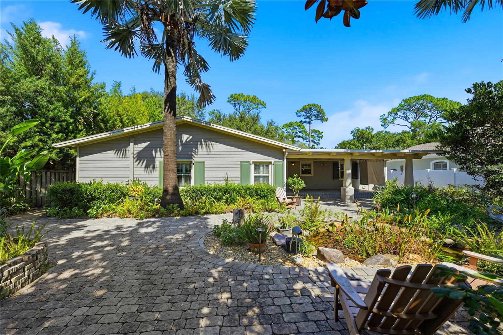 MORELAND HILLS - Residential