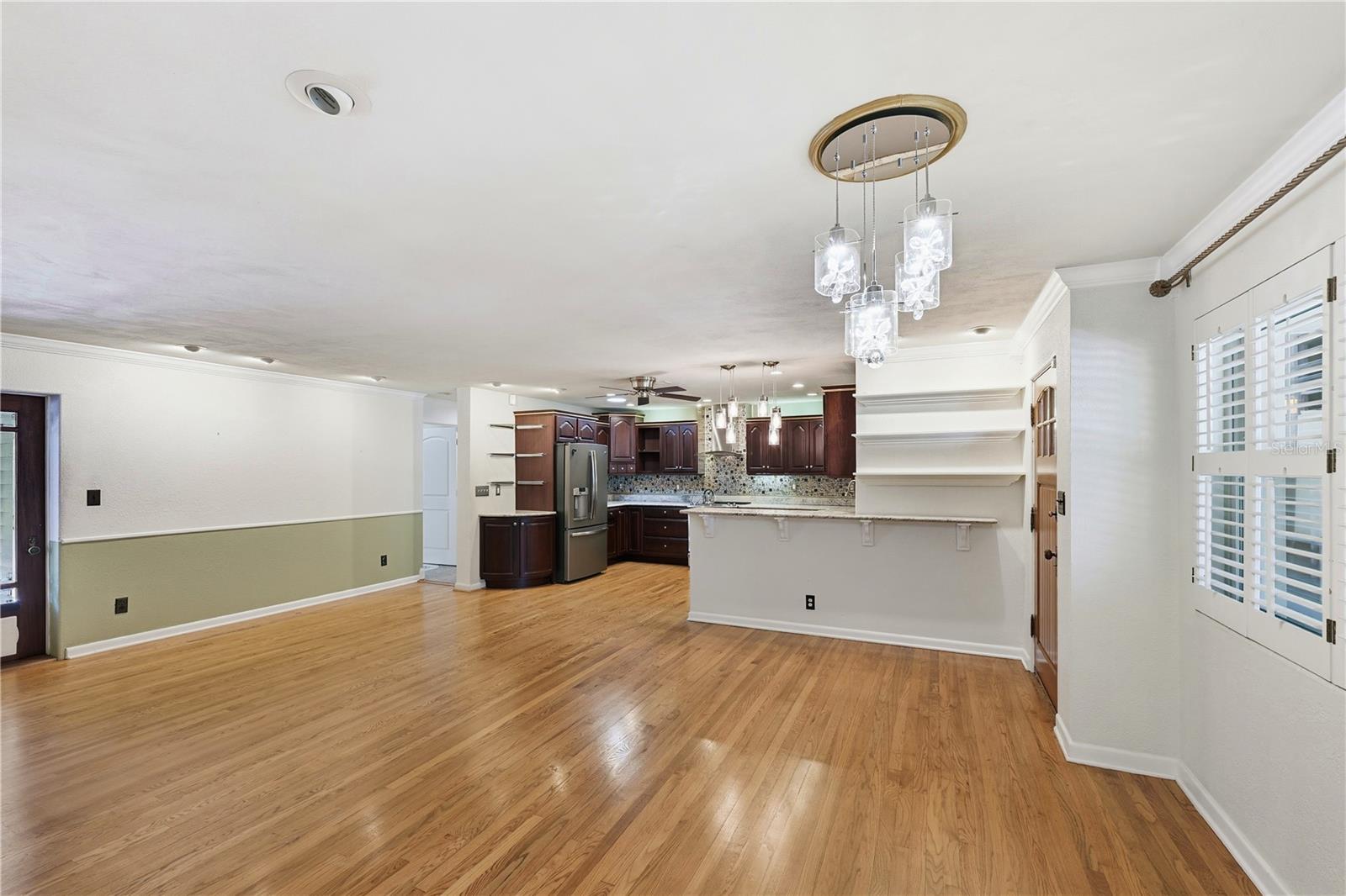 MORELAND HILLS - Residential