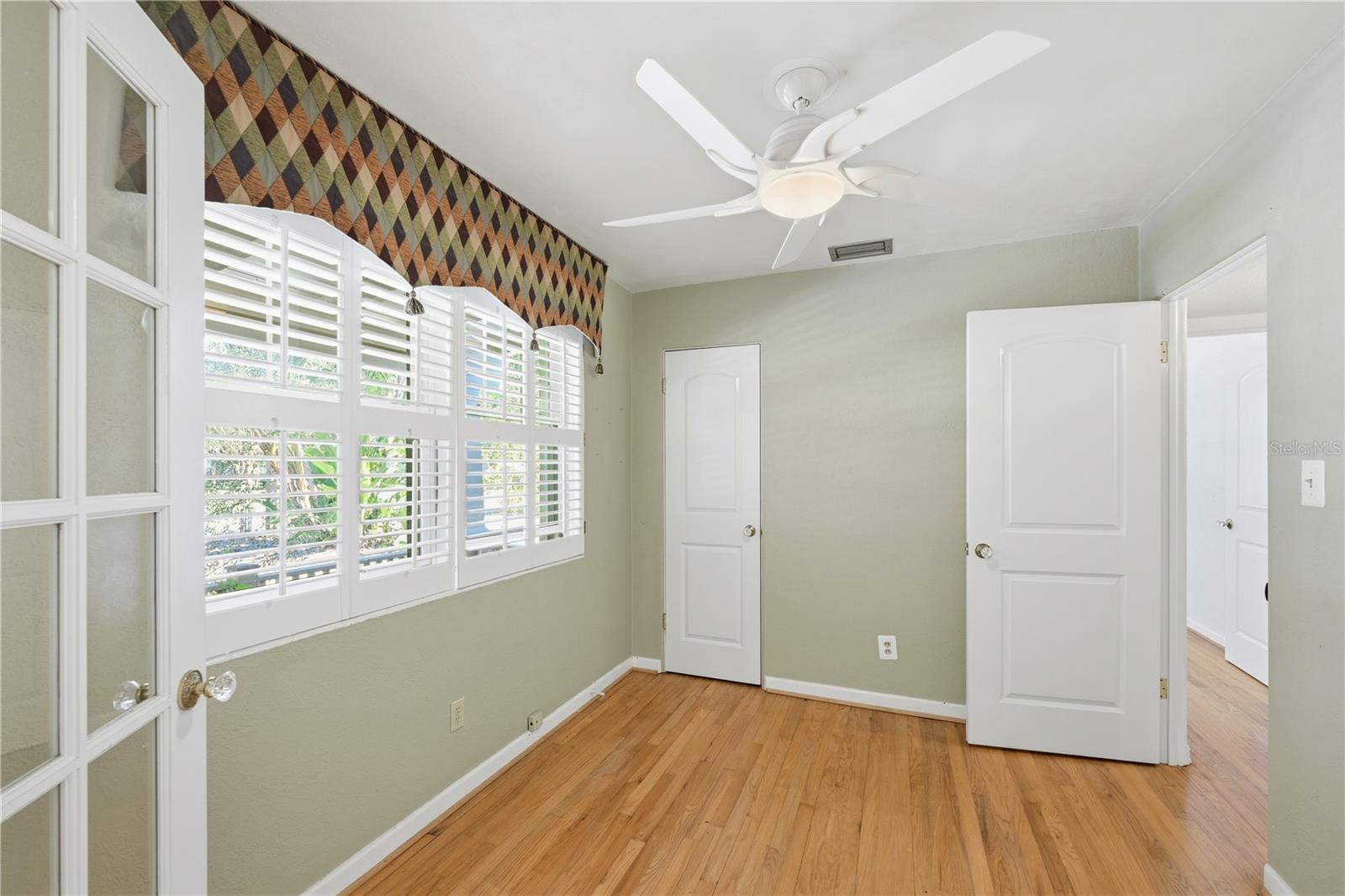 MORELAND HILLS - Residential