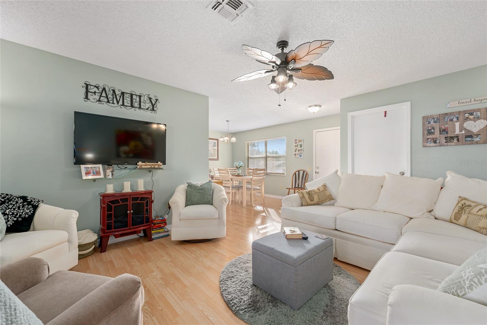 RAINBOW LAKES ESTATE - Residential