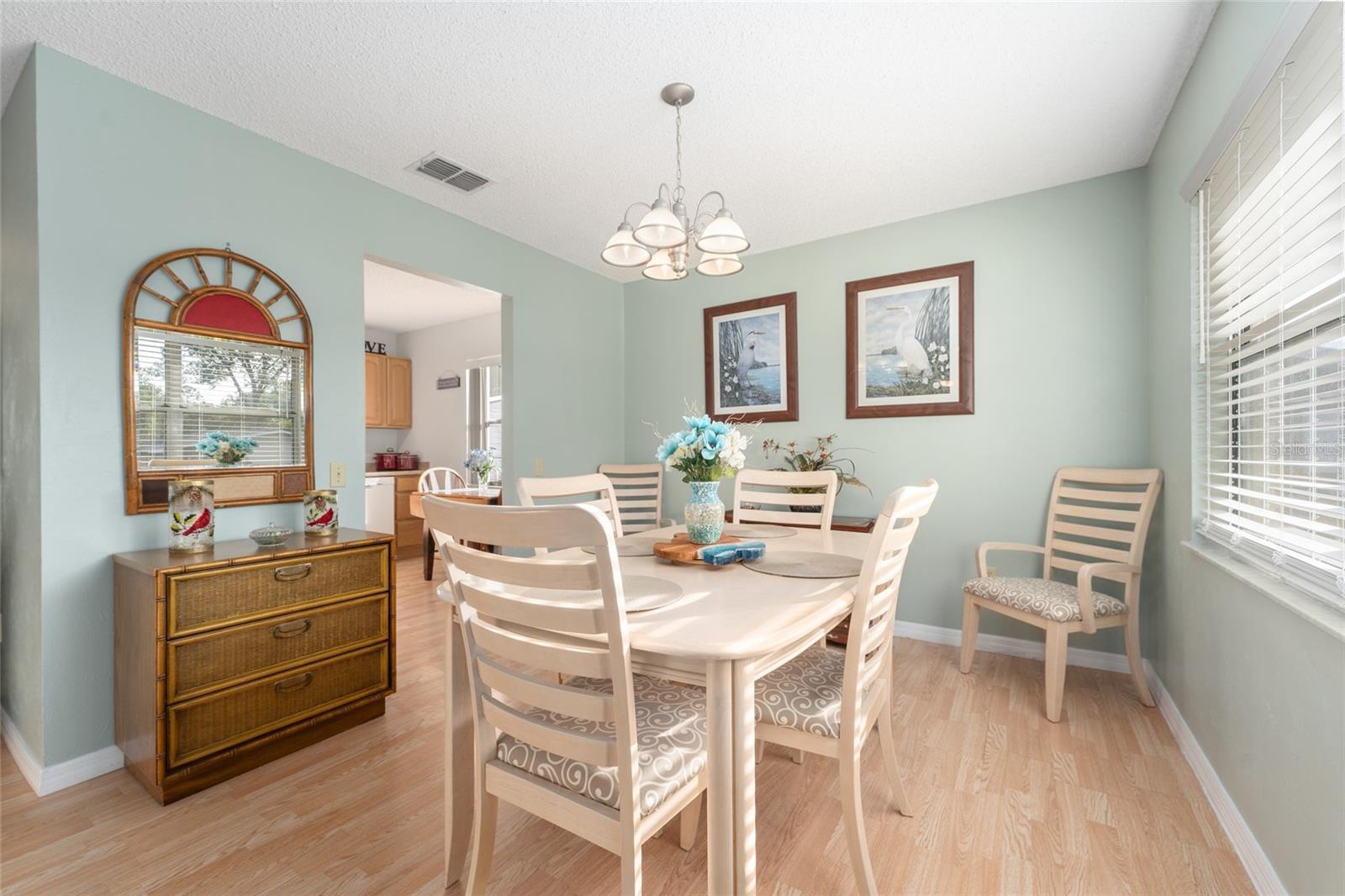 RAINBOW LAKES ESTATE - Residential