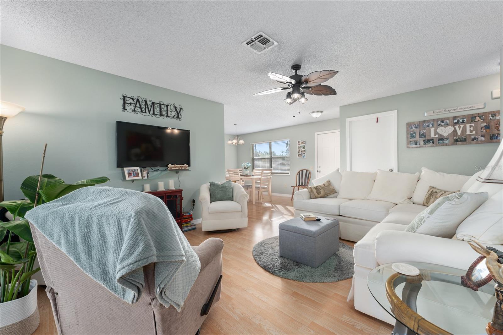 RAINBOW LAKES ESTATE - Residential