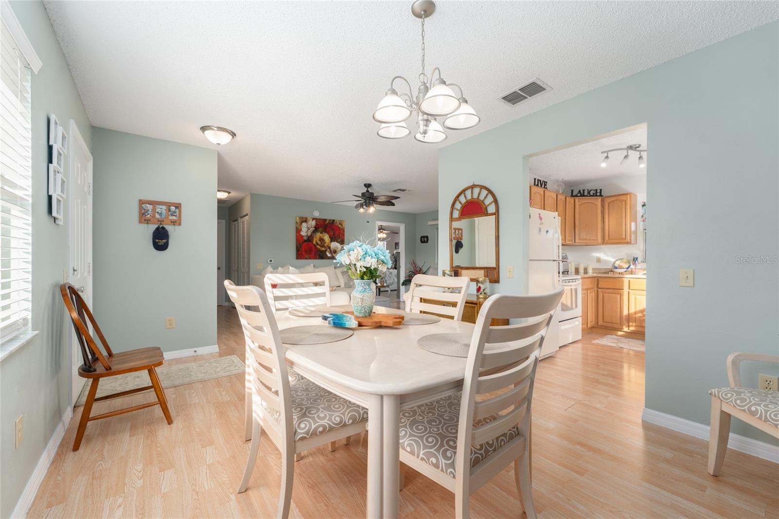 RAINBOW LAKES ESTATE - Residential