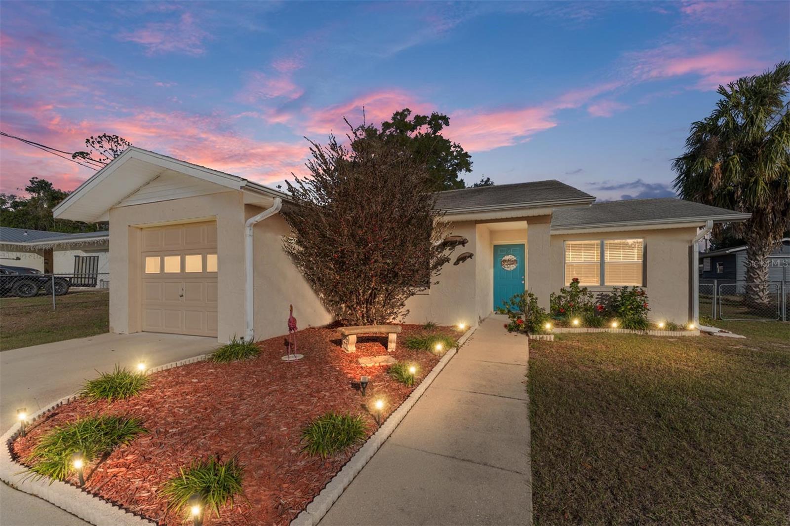 RAINBOW LAKES ESTATE - Residential