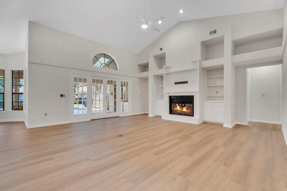 8021 LANDGROVE COURT