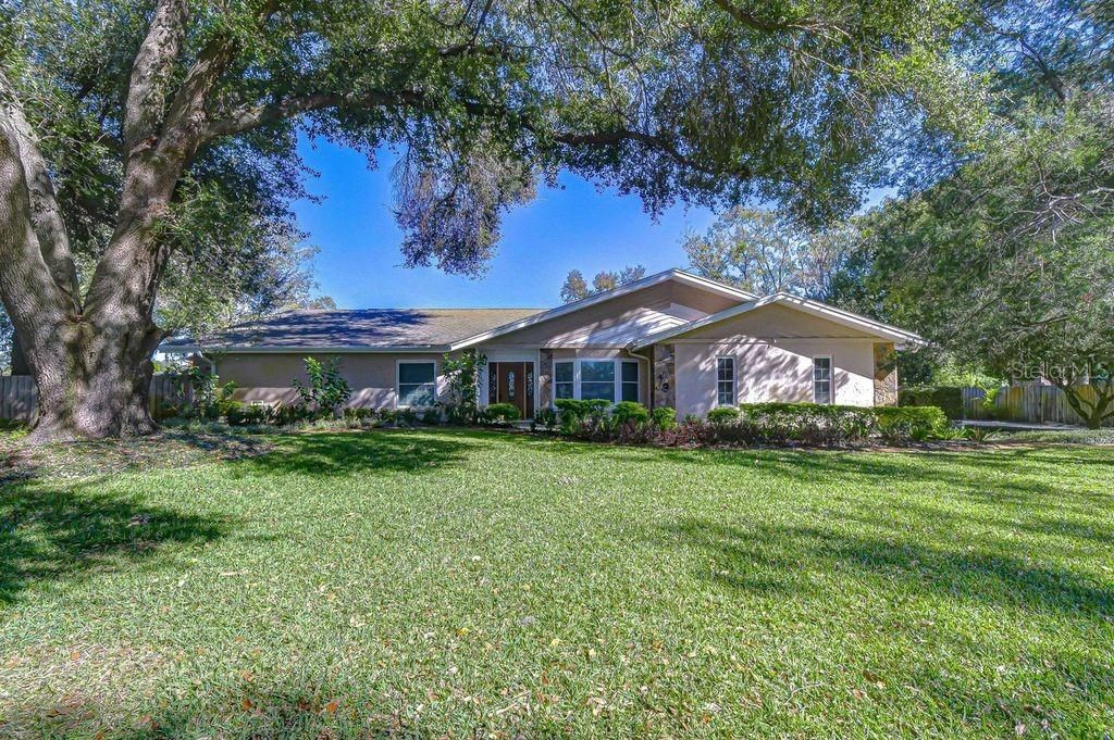 Photo of 610 Chancellar Drive, Lutz, FL 33548 (MLS # TB8471563)