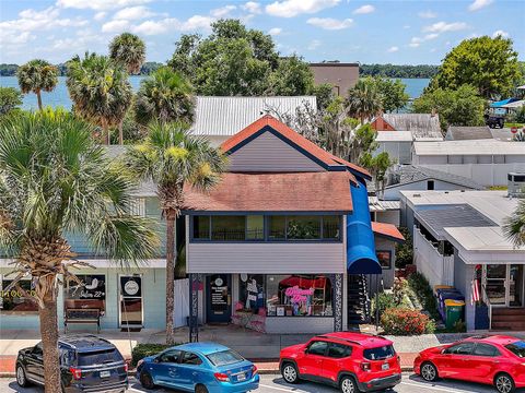 Photo of 107 W Main Street, Tavares, FL 32778 (MLS # G5101552)