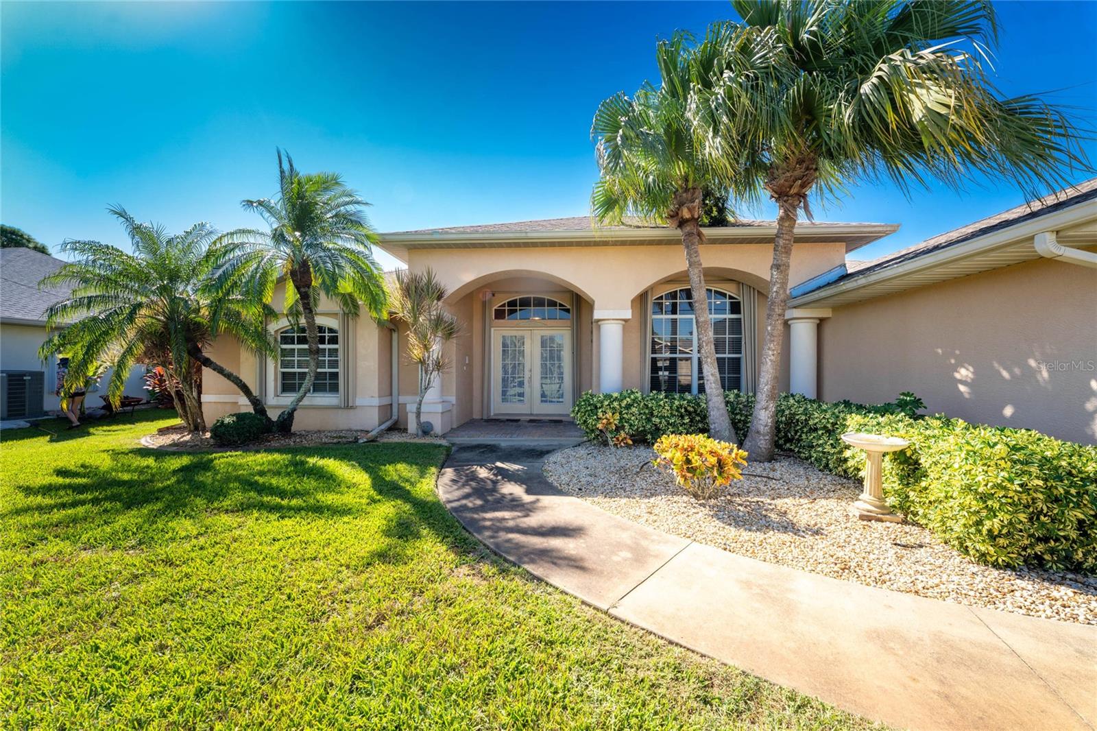 20 LONG MEADOW PLACE