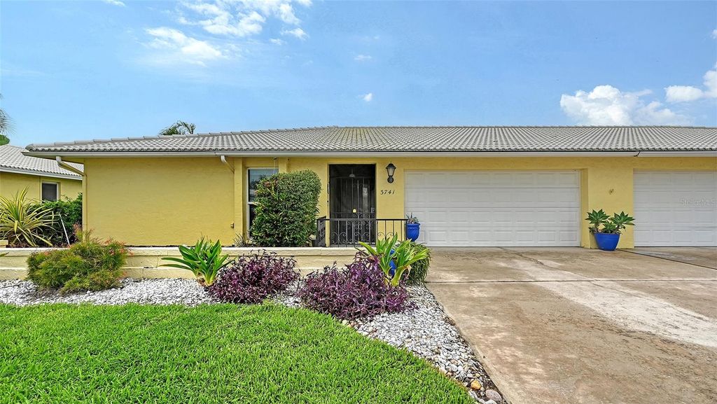 Photo of 3741 Amesbury Lane #5607, Sarasota, FL 34232 (MLS # A4663872)