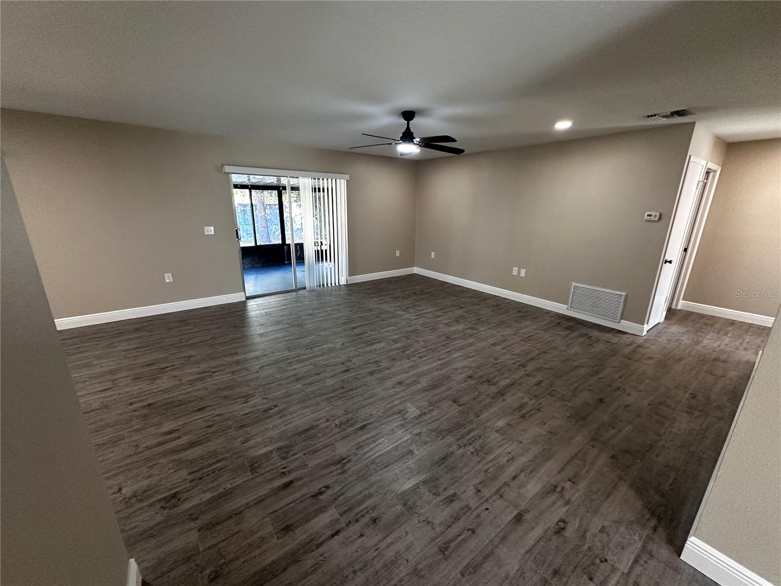 BEL AIRE HILLS UNIT 3 - Residential Lease