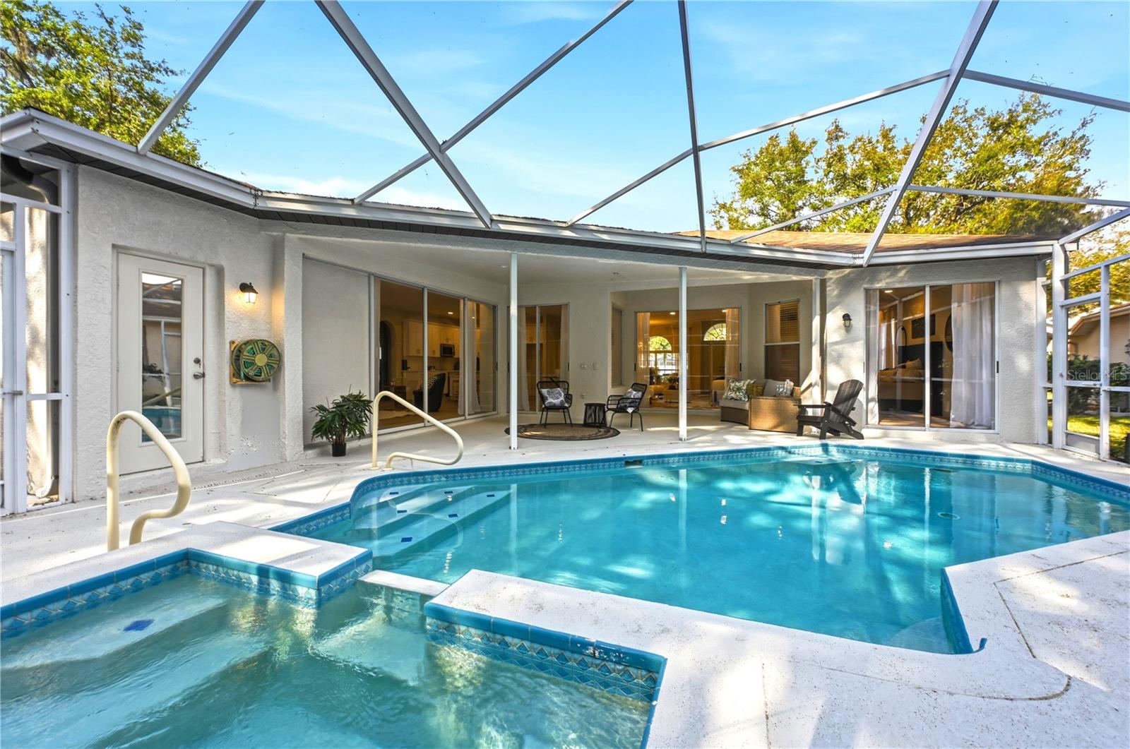 EAST LAKE WOODLANDS WORTHINGTON - Residential