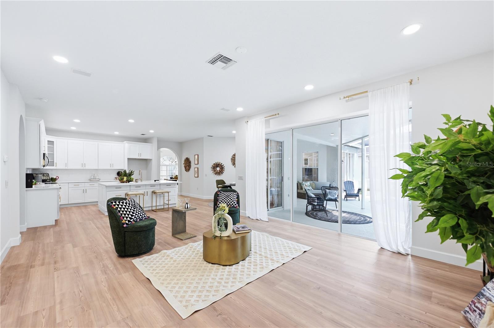 EAST LAKE WOODLANDS WORTHINGTON - Residential