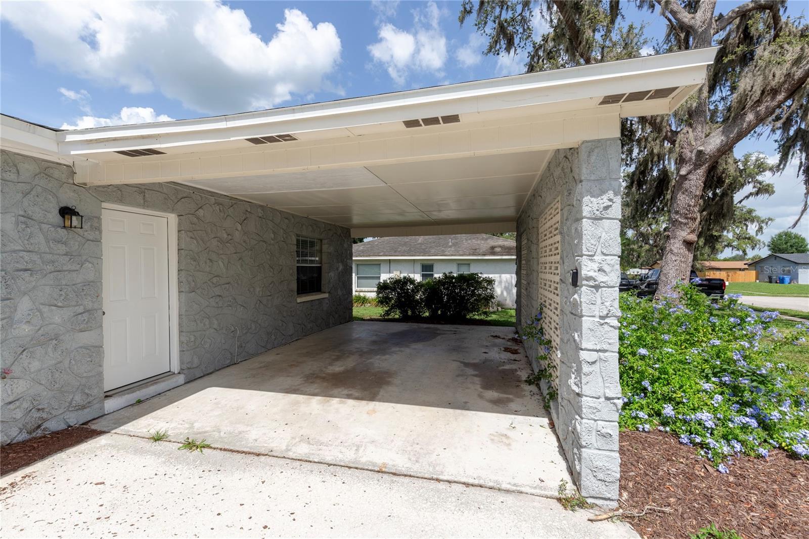 212 GAY ROAD