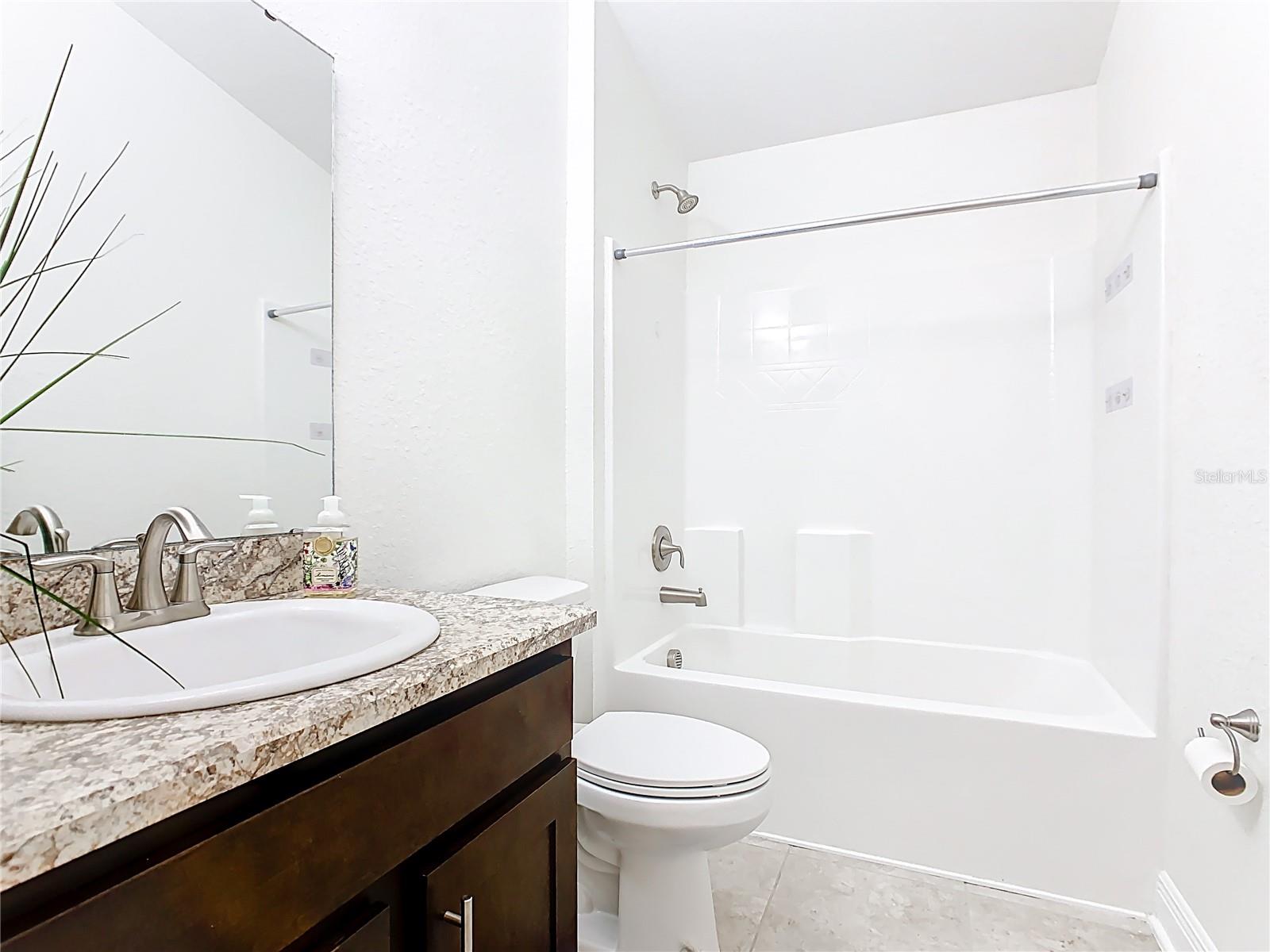 NORTHRIDGE ESTATES - Residential Lease