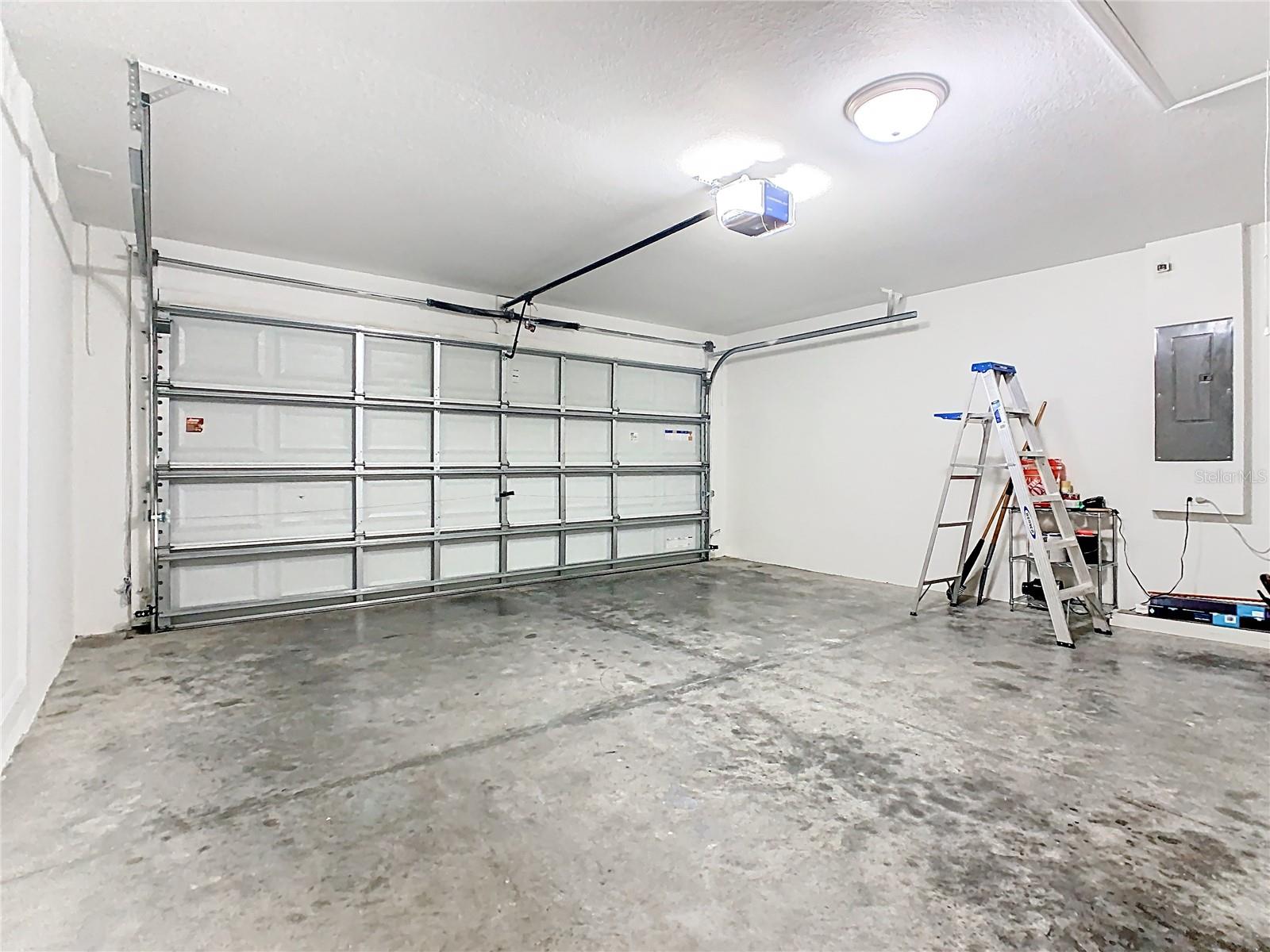 NORTHRIDGE ESTATES - Residential Lease