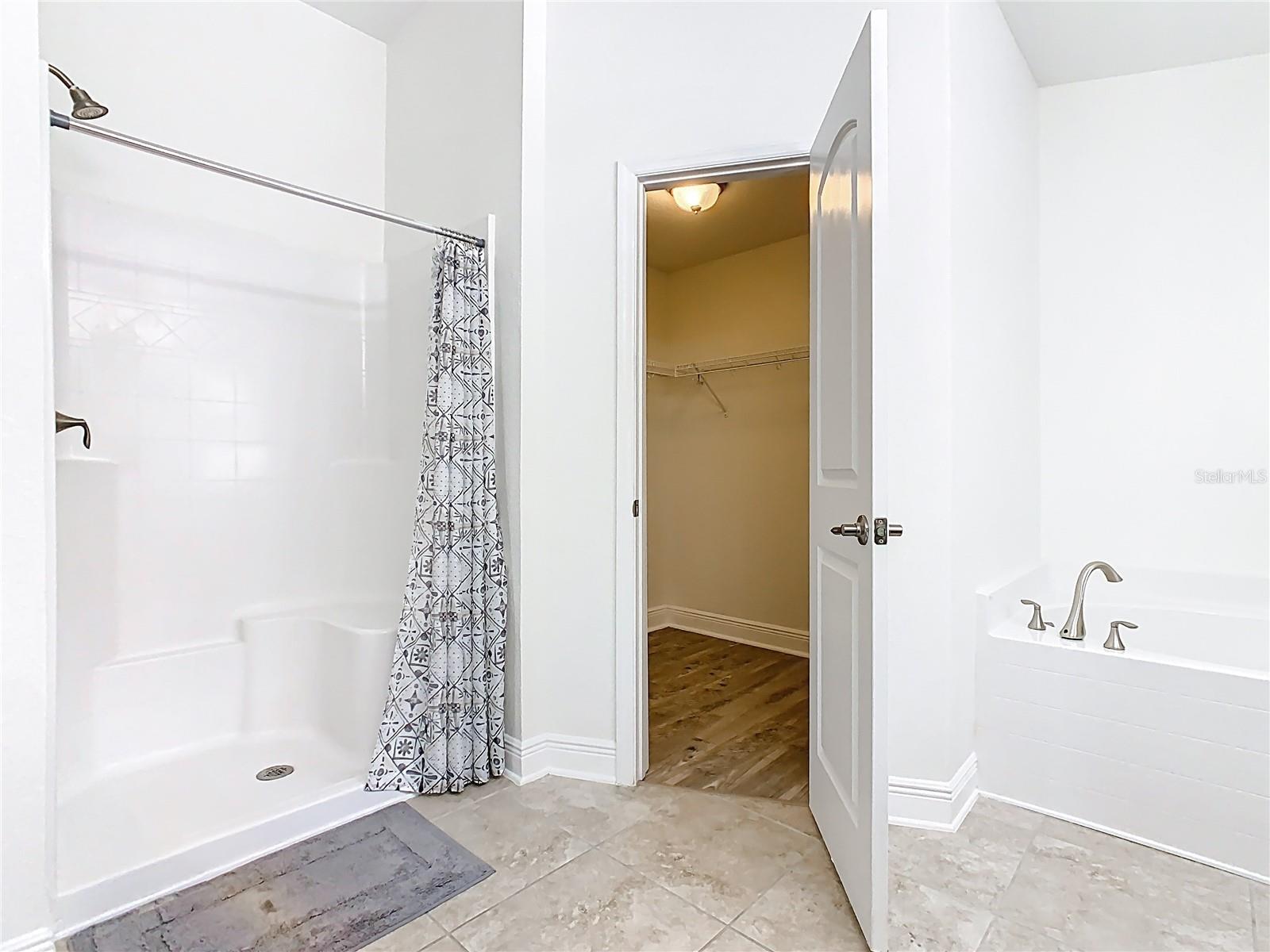 NORTHRIDGE ESTATES - Residential Lease