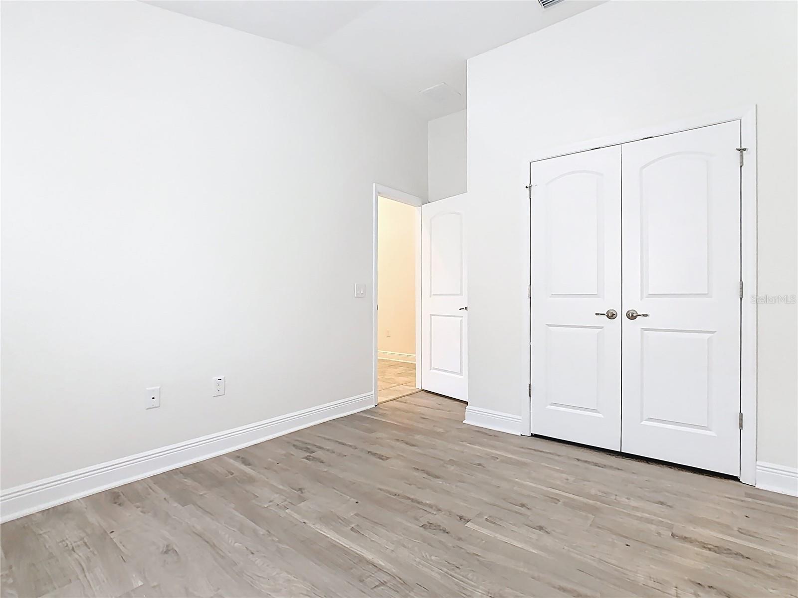 NORTHRIDGE ESTATES - Residential Lease