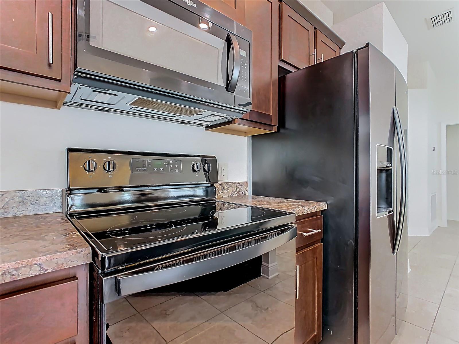 NORTHRIDGE ESTATES - Residential Lease