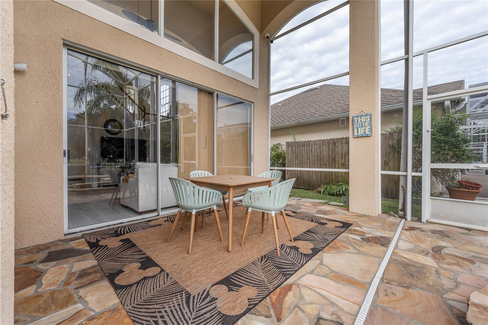 THE OAKS - Residential