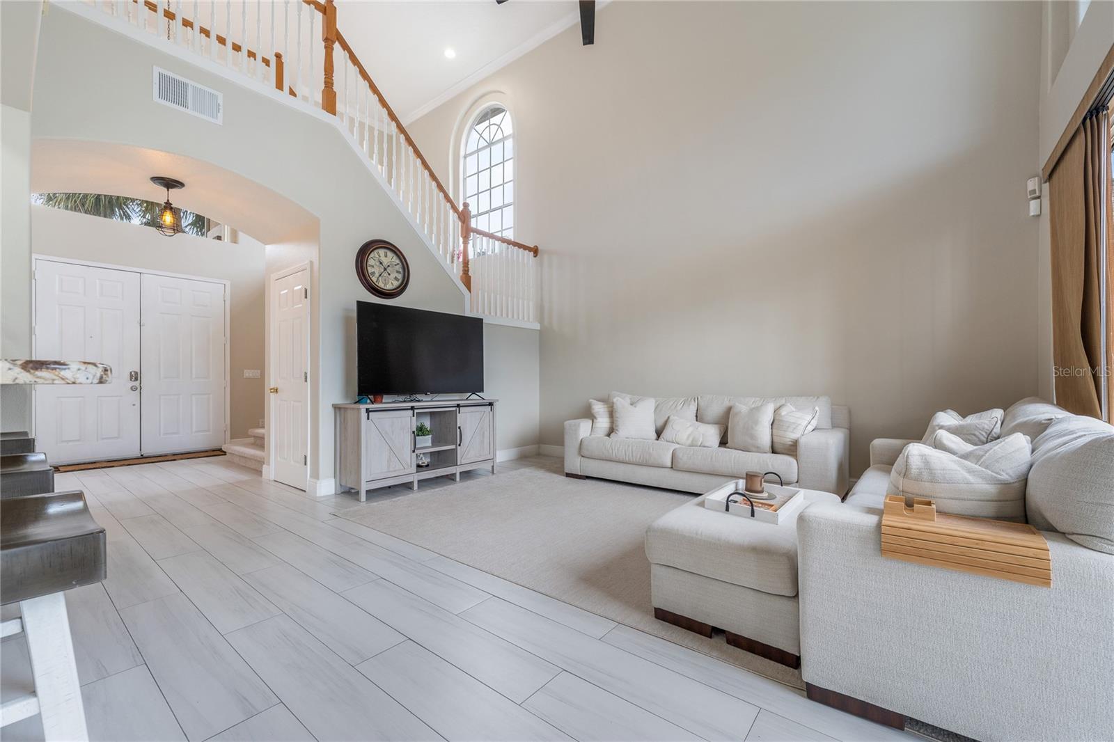 1524 THE OAKS BOULEVARD