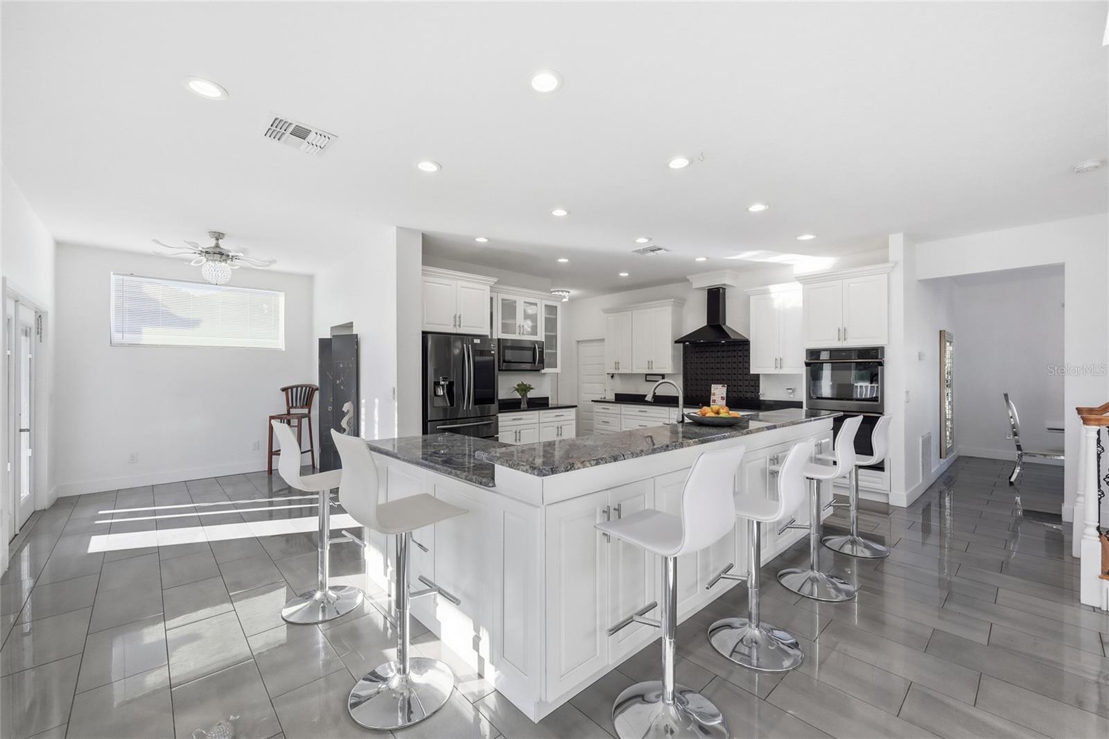 BENTLEY COVE - Residential