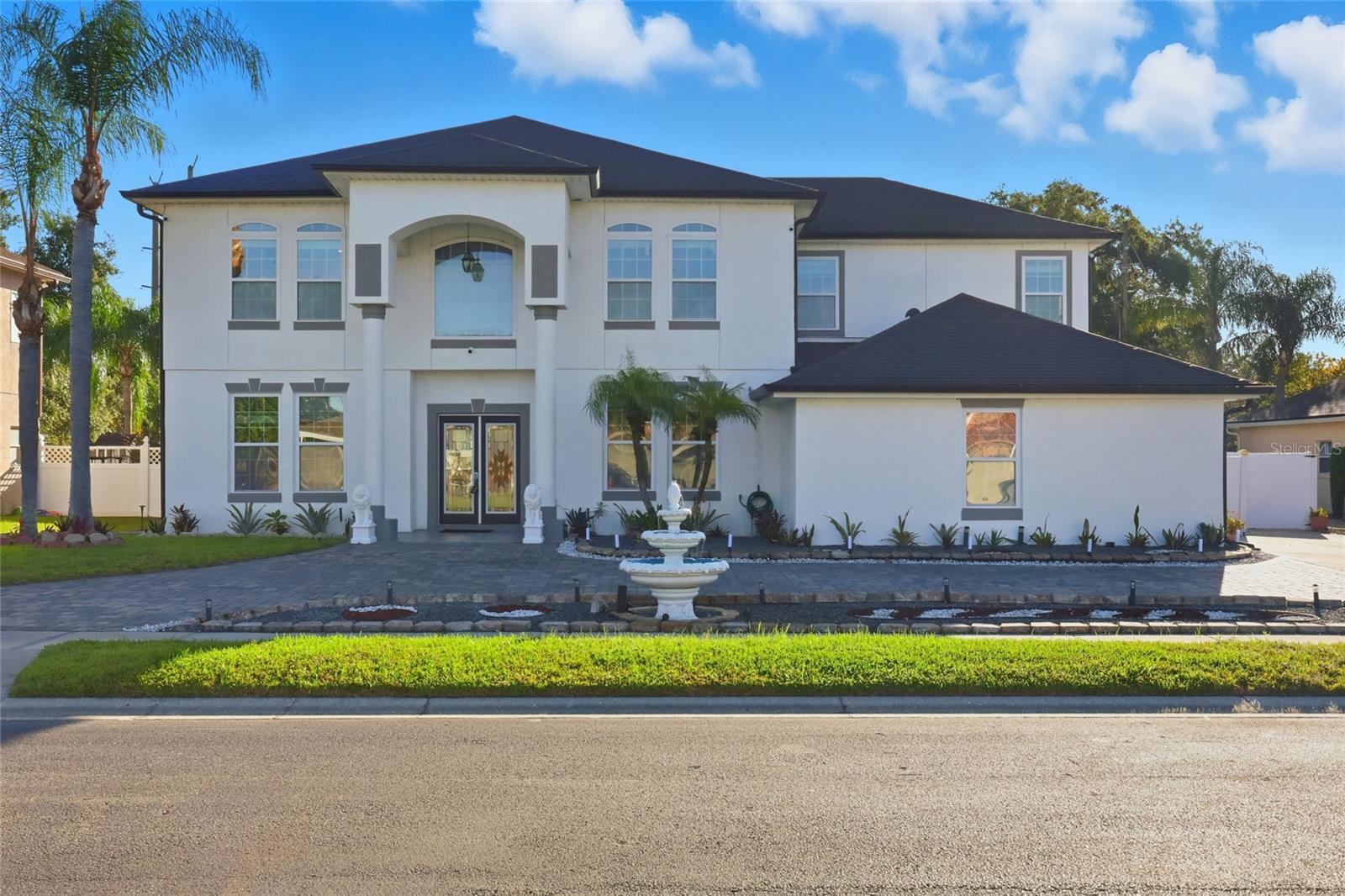 BENTLEY COVE - Residential